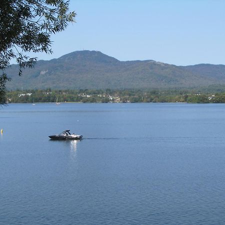 Location Tourisme Estrie - Oberge Du Village Magog Εξωτερικό φωτογραφία
