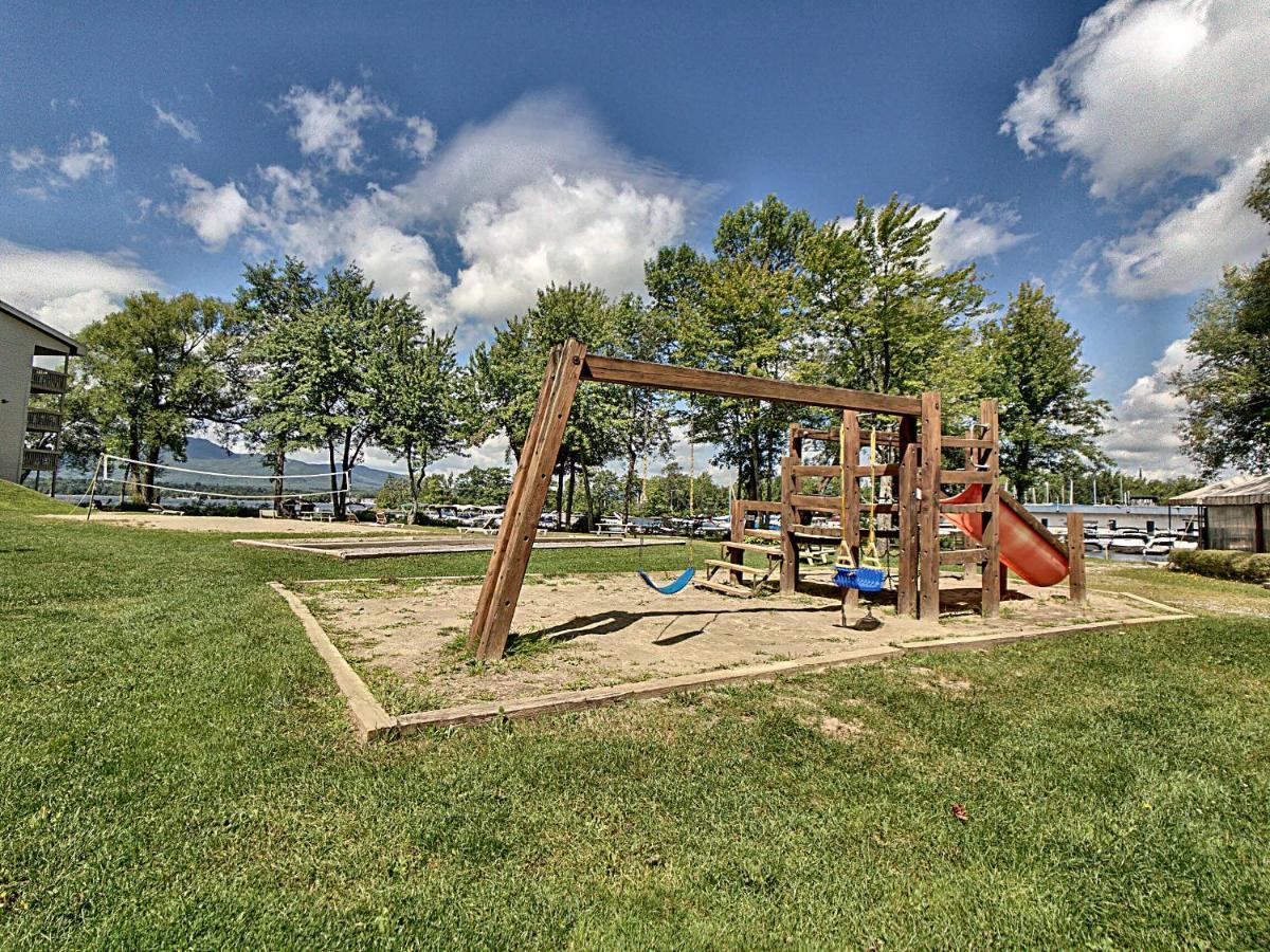 Location Tourisme Estrie - Oberge Du Village Magog Εξωτερικό φωτογραφία